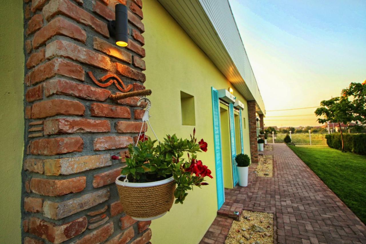 Hotel Casa Ana Vama Veche Exterior foto